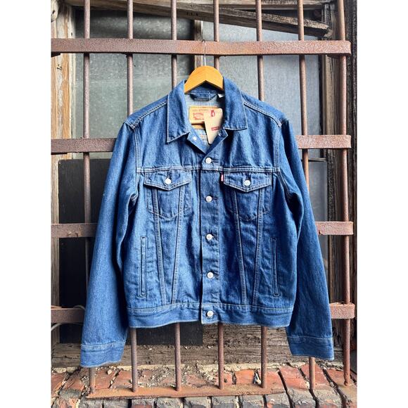 NWT Levis Medium Wash Denim Jacket Men's Size Small - Picture 2 of 8